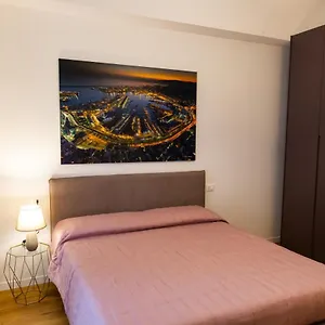 Apartment Cristoforo Colombo, Genoa