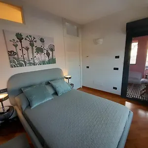 Bilocale Vista Mare Con Terrazzo-porto Antico- Parcheggio Scontato Appartamento